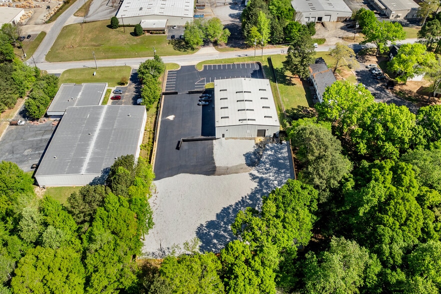 6709 Tribble St, Lithonia, GA à vendre - Photo du bâtiment - Image 2 de 9