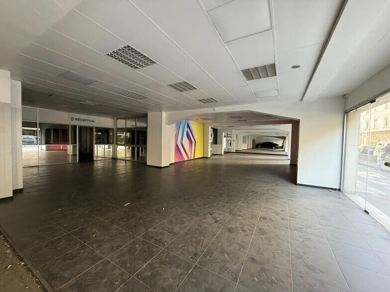 Immeuble residentiel dans Marseille à vendre - Photo du bâtiment - Image 1 de 5