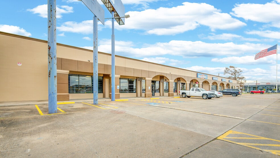 11657 Gulf Fwy, Houston, TX for lease - Building Photo - Image 3 of 20