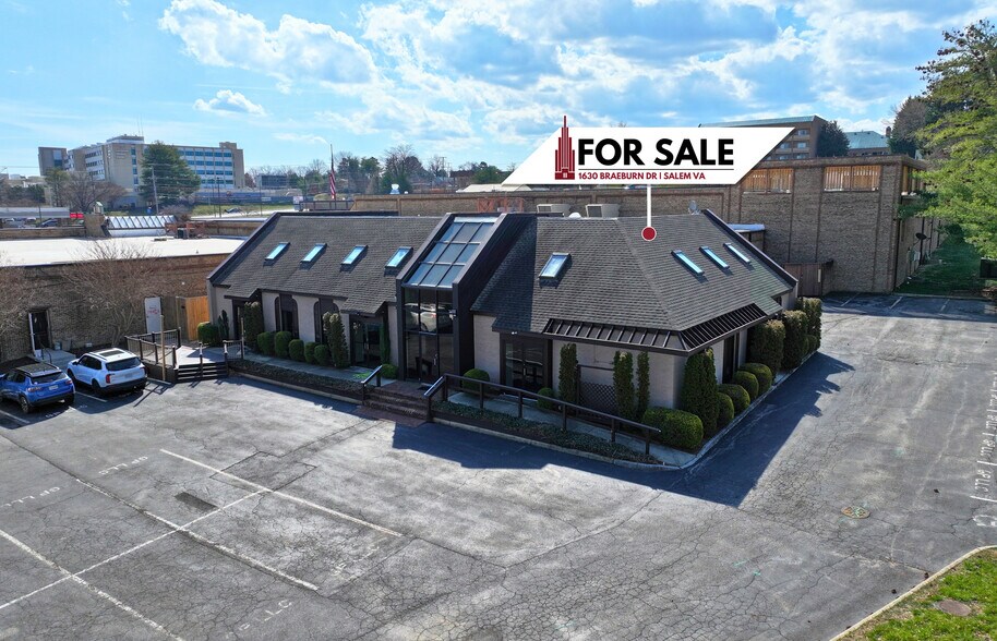1630 Braeburn Dr, Salem, VA à vendre - Photo du bâtiment - Image 2 de 11