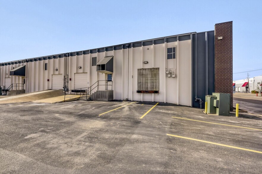 2500 W 4th Ave, Denver, CO à louer - Photo du bâtiment - Image 3 de 6