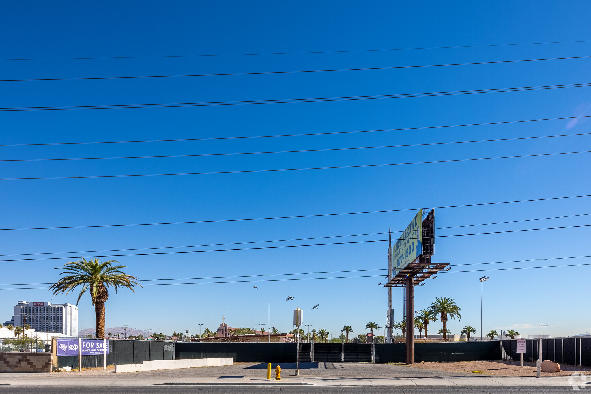 3889 S Las Vegas Blvd, Las Vegas, NV for sale Building Photo- Image 1 of 1