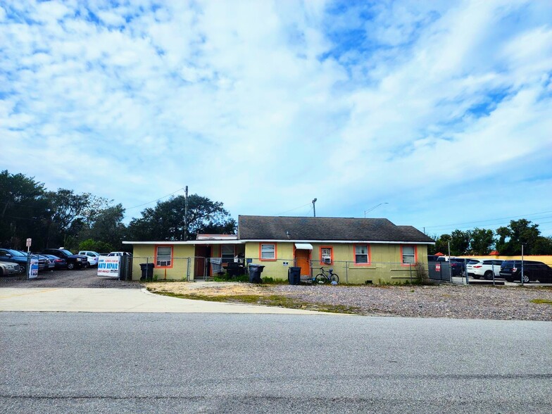 Polk County Investment/ Income Opportuni portfolio of 2 properties for sale on LoopNet.ca - Building Photo - Image 2 of 8