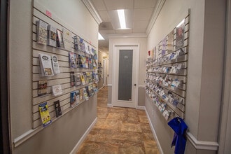 252 W Marion Ave, Punta Gorda, FL à louer Photo intérieure- Image 1 de 3