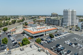 18821 Delaware St, Huntington Beach, CA - Aérien Vue de la carte - Image1