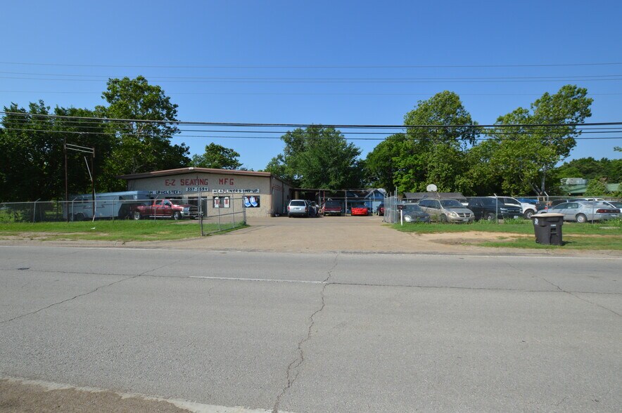 10426 C F Hawn Fwy, Dallas, TX à vendre - Photo du bâtiment - Image 2 de 4