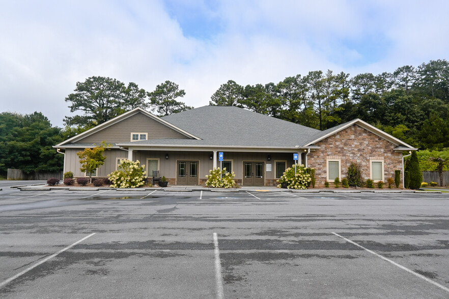 150 Jw Plaza Dr SE, Calhoun, GA for sale - Building Photo - Image 1 of 48