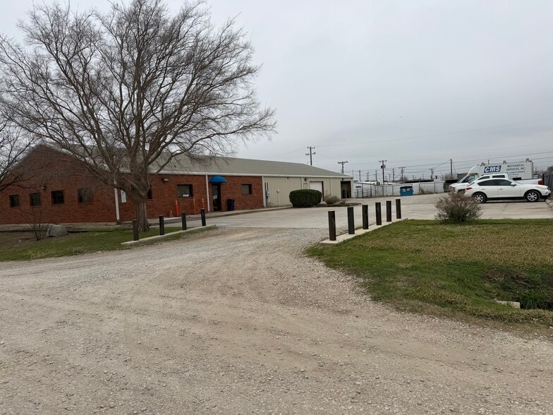 5000 Energy Pl, Denton, TX for lease - Building Photo - Image 2 of 3