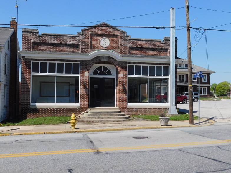 96 N Main St, Spring Grove, PA for sale - Building Photo - Image 1 of 1