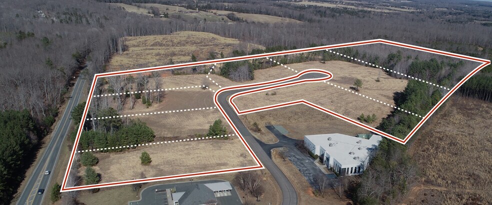 Sommerfield Dr, Zion Crossroads, VA à vendre - Photo du bâtiment - Image 1 de 4