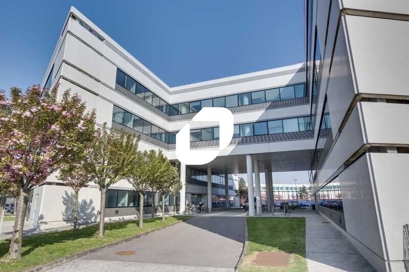 Bureau dans Évry-Courcouronnes à louer - Photo du bâtiment - Image 2 de 14