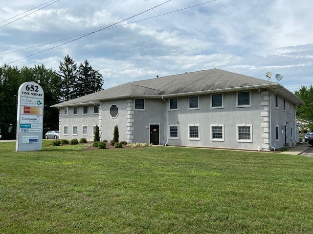 652 Rt-299, Highland, NY à louer Photo principale- Image 1 de 14