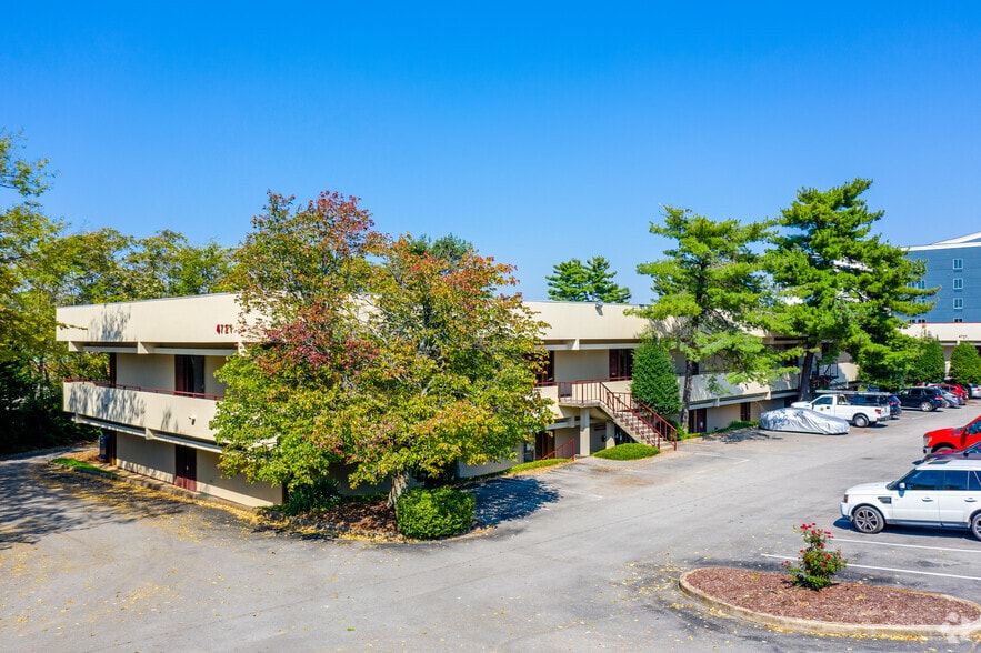 4721 Trousdale Dr, Nashville, TN à louer - Photo du bâtiment - Image 2 de 8