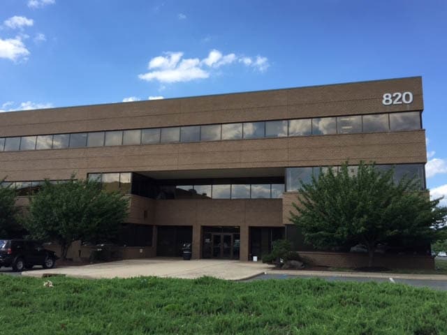 820 Bear Tavern Rd, Ewing, NJ for sale - Primary Photo - Image 1 of 4