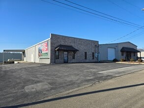 115 Mary St, Johnson City, TN for lease Interior Photo- Image 1 of 12