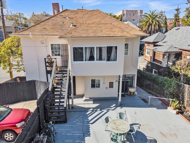 3300 Harrison St, Oakland, CA à vendre - Photo du bâtiment - Image 3 de 42