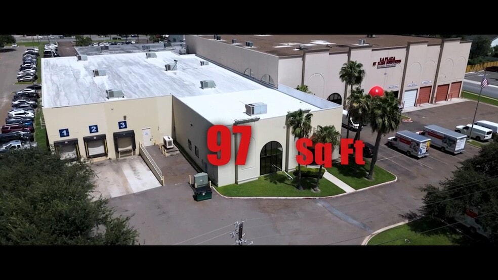 1821 S Bicentennial Blvd, McAllen, TX à louer - Vidéo sur l’inscription commerciale - Image 2 de 26