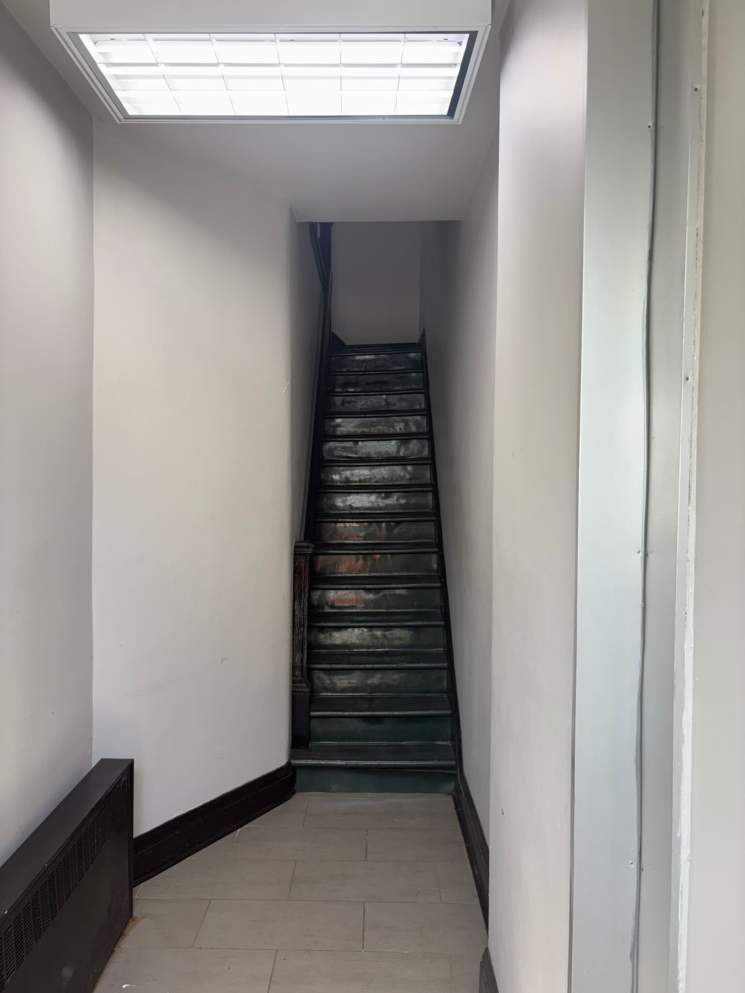 10719 71st Ave, Forest Hills, NY for lease Interior Photo- Image 1 of 11