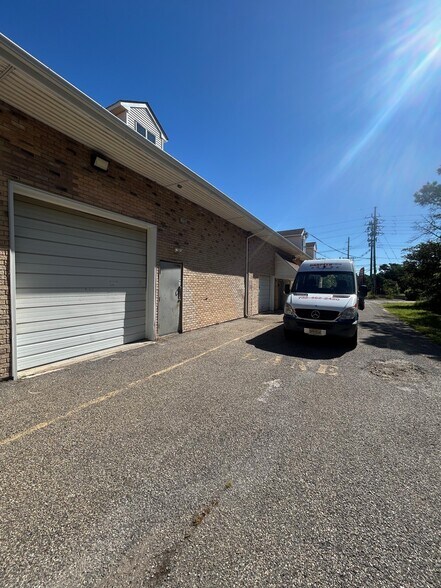 24 Brick Blvd, Brick, NJ à vendre - Photo du bâtiment - Image 3 de 15