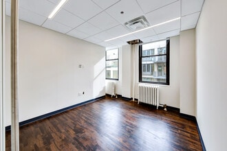 122 W 22nd St, New York, NY for lease Interior Photo- Image 2 of 15