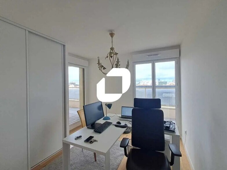 Bureau dans Bordeaux à louer - Photo du bâtiment - Image 2 de 7