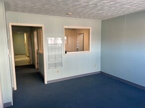 2000 Dudley Ave, Parkersburg, WV for sale Interior Photo- Image 1 of 13