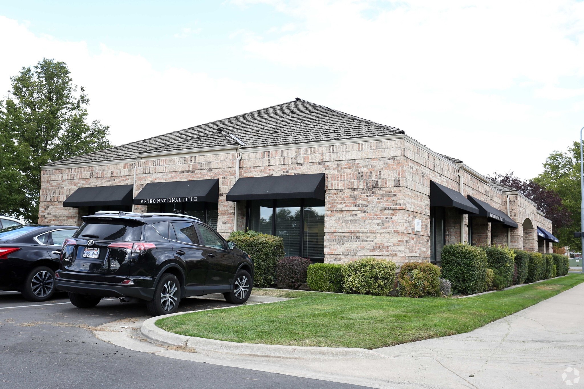 1597 Woodland Park Dr, Layton, UT for lease Primary Photo- Image 1 of 7