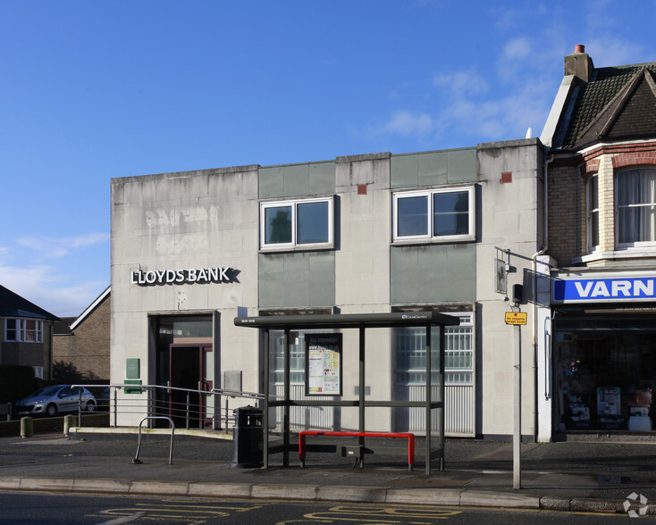 57-58 Station Rd, Brighton for lease - Primary Photo - Image 1 of 2