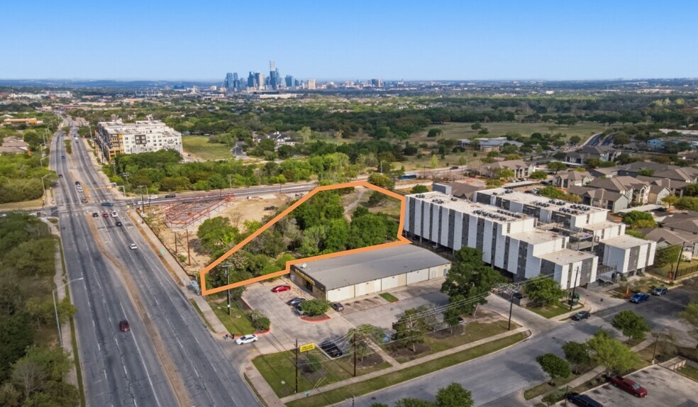 1806 Clubview Ave, Austin, TX à vendre - Photo du bâtiment - Image 3 de 6