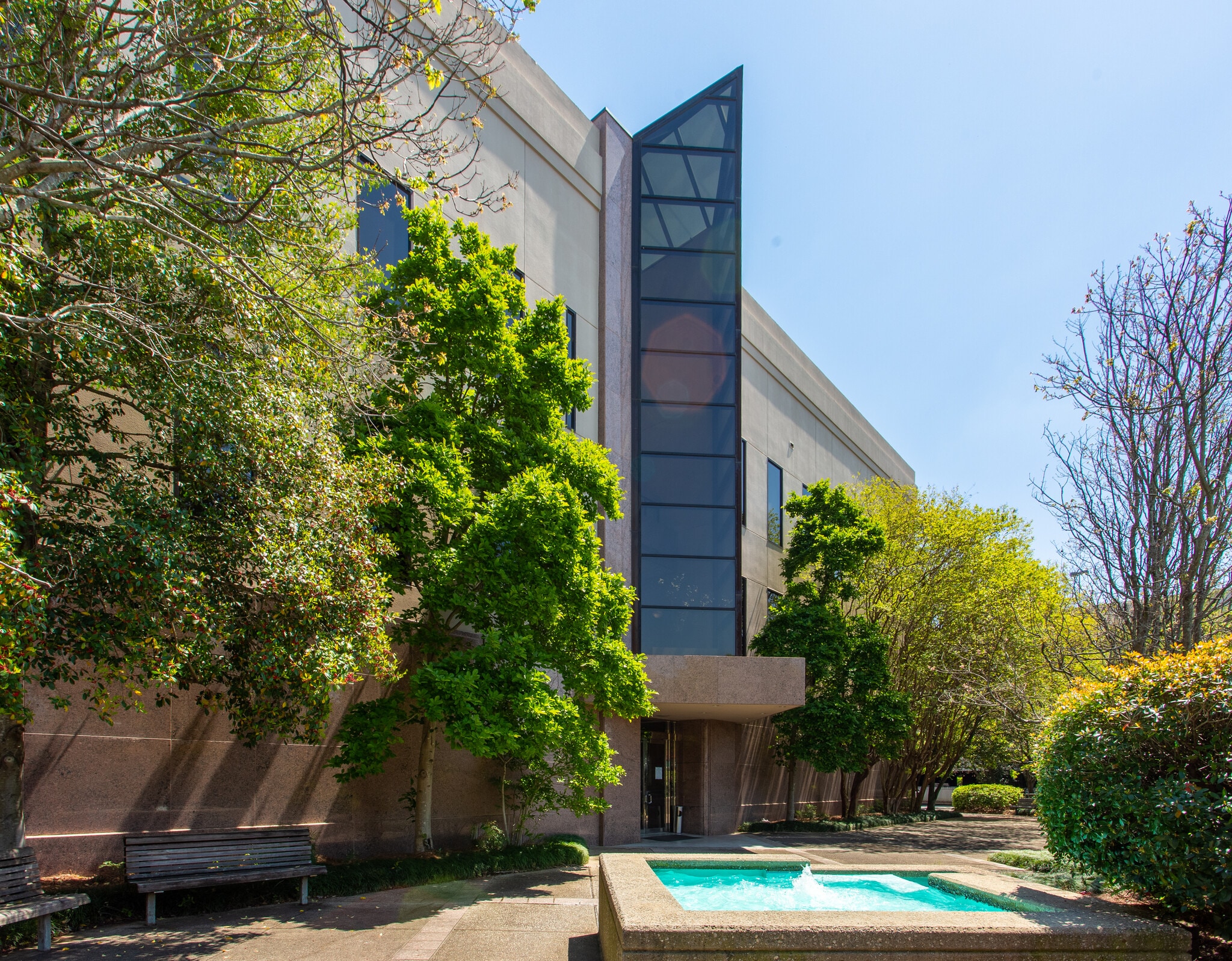 945 Broadway, Columbus, GA à louer Photo du bâtiment- Image 1 de 14