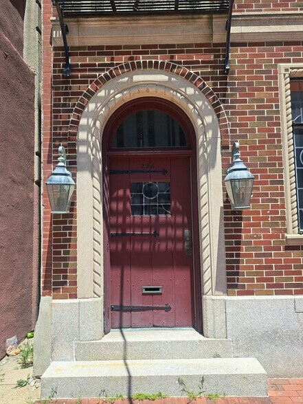 226 W State St, Trenton, NJ à vendre - Photo du bâtiment - Image 2 de 57