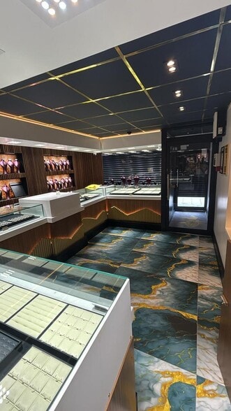 56 Shirley High St, Southampton for lease - Building Photo - Image 2 of 12