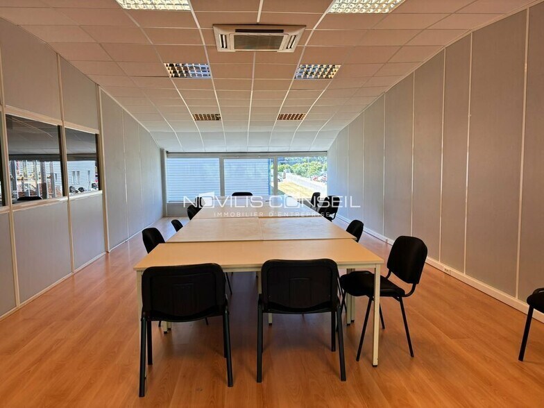 Office in Muret for lease - Interior Photo - Image 3 of 13