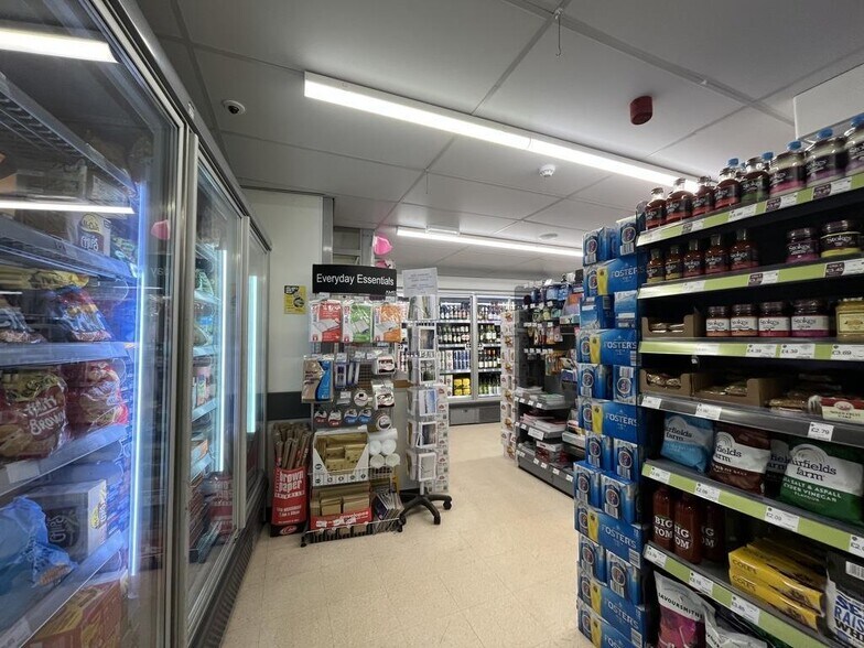 The Street, Dedham à louer - Photo du bâtiment - Image 3 de 4