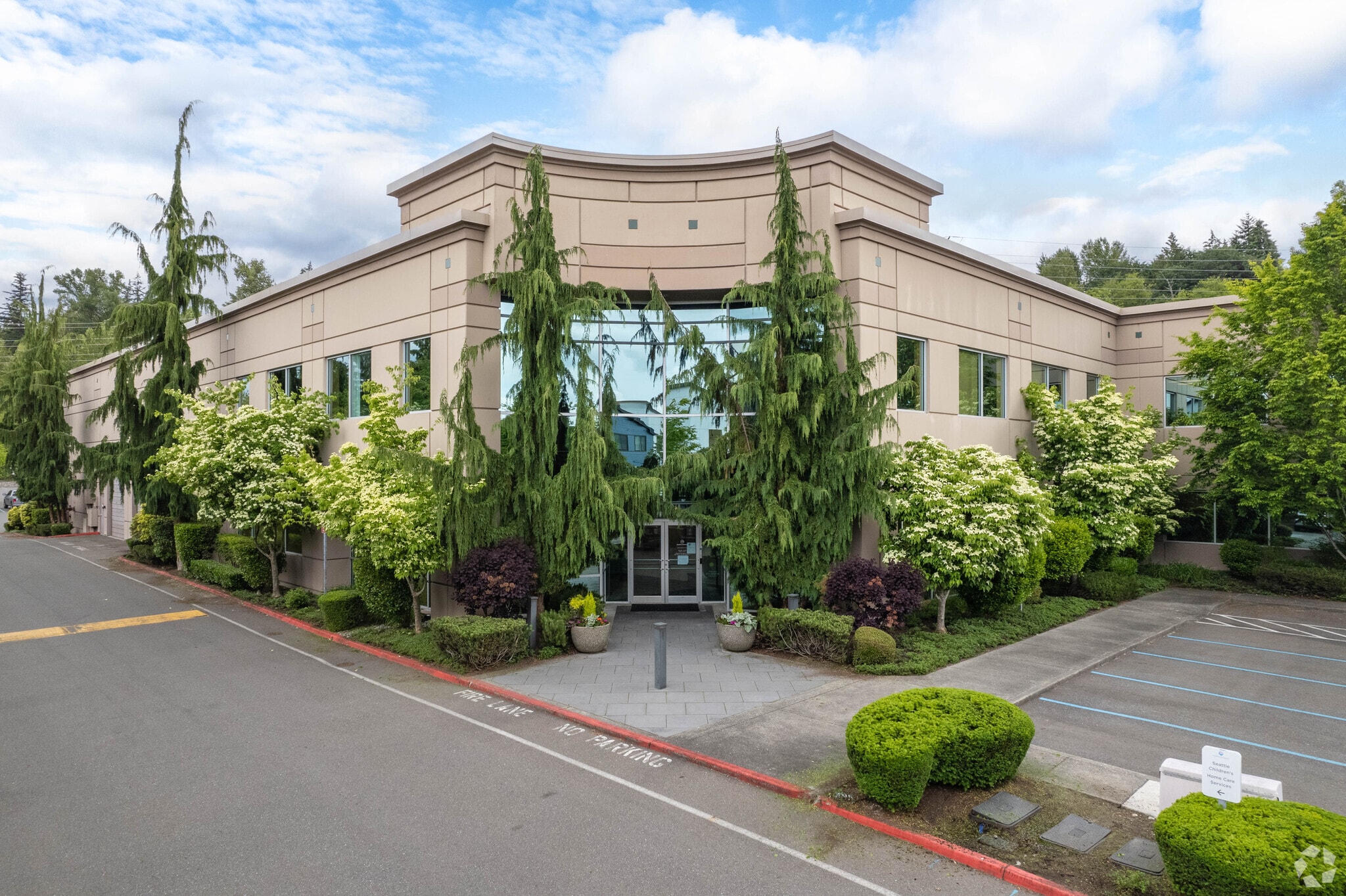 2525 220th St SE, Bothell, WA à louer Photo du bâtiment- Image 1 de 6