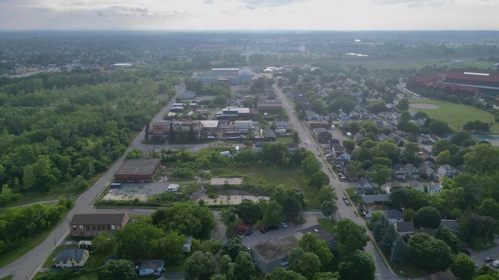 4415 Buttrey St, Niagara Falls, ON for sale - Aerial - Image 3 of 9