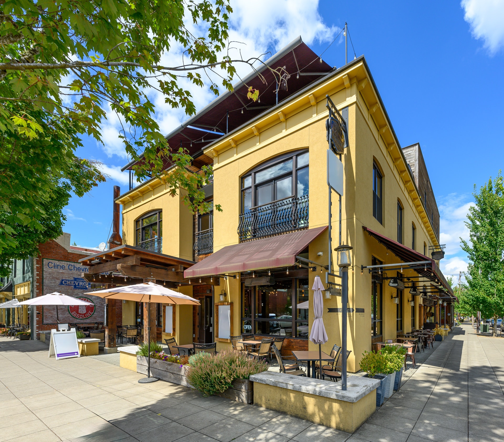 645 NE 3rd St, McMinnville, OR for lease Primary Photo- Image 1 of 18