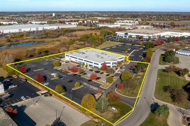 Plus de détails pour 1391 Corporate Dr, Mchenry, IL - Bureau à vendre