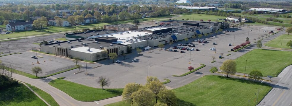 550 S Gear Ave, West Burlington, IA à vendre - Photo du bâtiment - Image 3 de 16