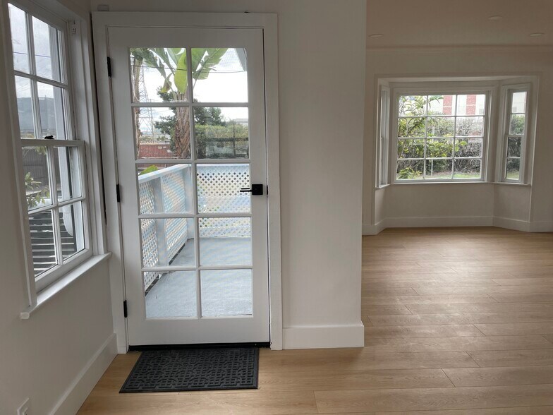 305 Indiana St, El Segundo, CA à louer - Photo du bâtiment - Image 2 de 7