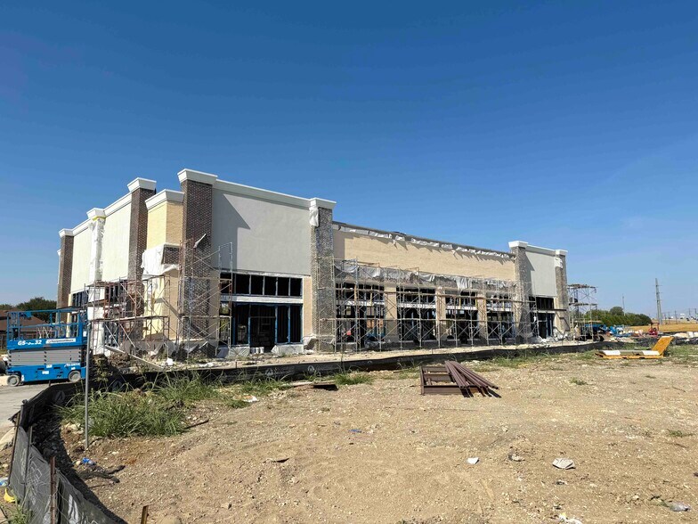 11750 State Hwy 121, Frisco, TX à louer - Photo du bâtiment - Image 2 de 7