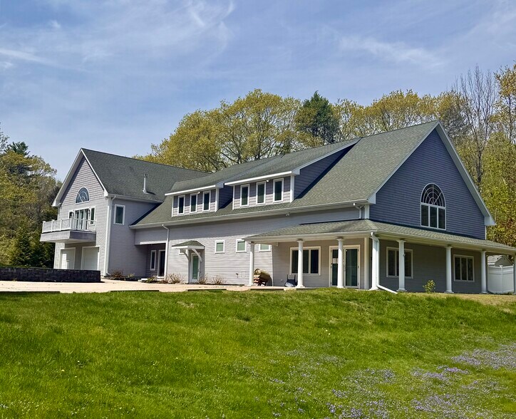 1376 US Route 1, Cape Neddick, ME à louer - Photo du bâtiment - Image 3 de 3