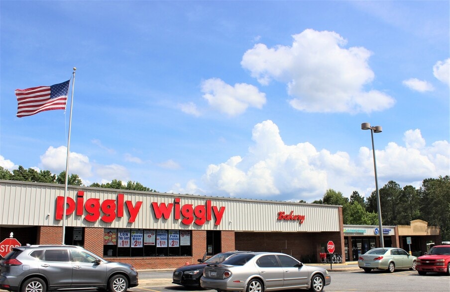611-621 Harry C Raysor Dr, Saint Matthews, SC for lease - Building Photo - Image 3 of 4