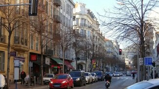 Plus de détails pour Commerce de détail à vendre