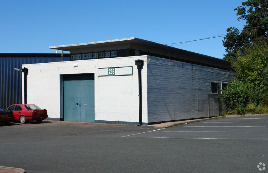 Hartlebury Trading Estate, Kidderminster for lease - Primary Photo - Image 1 of 5