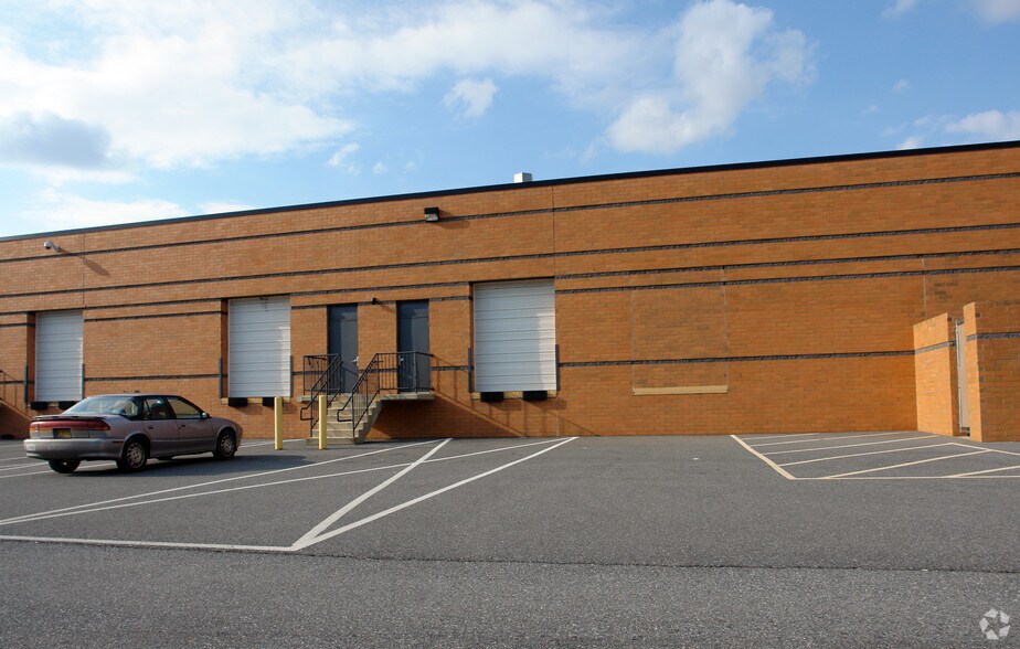 4260-4296 Forbes Blvd, Lanham, MD à louer - Photo du bâtiment - Image 3 de 13