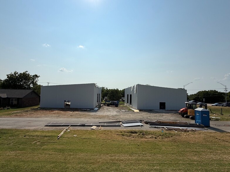 1216 10th St, Sapulpa, OK for lease - Building Photo - Image 2 of 10