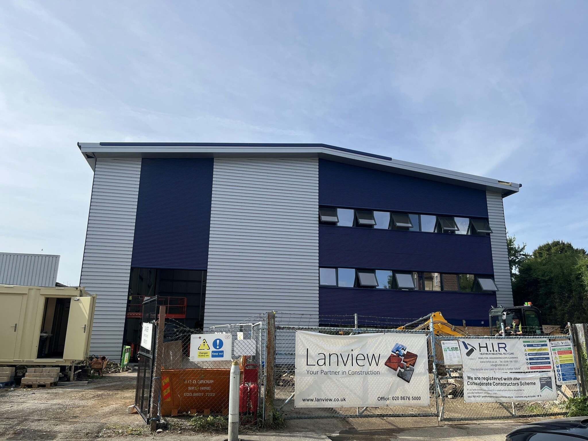 Station Road Approach, Waltham Cross for lease Building Photo- Image 1 of 6