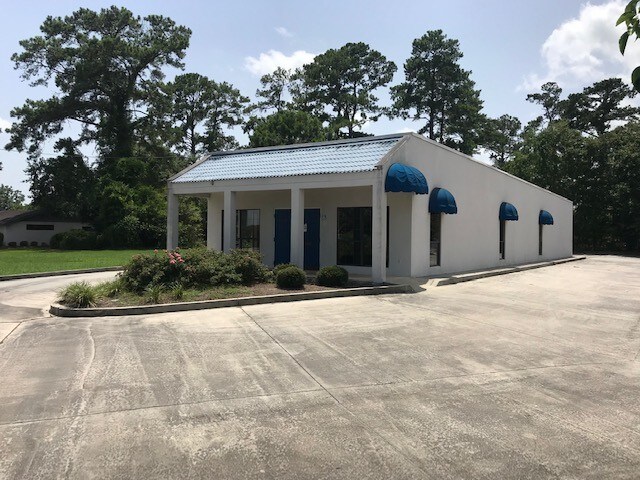 1712 Gornto Rd, Valdosta, GA à vendre - Photo principale - Image 1 de 2