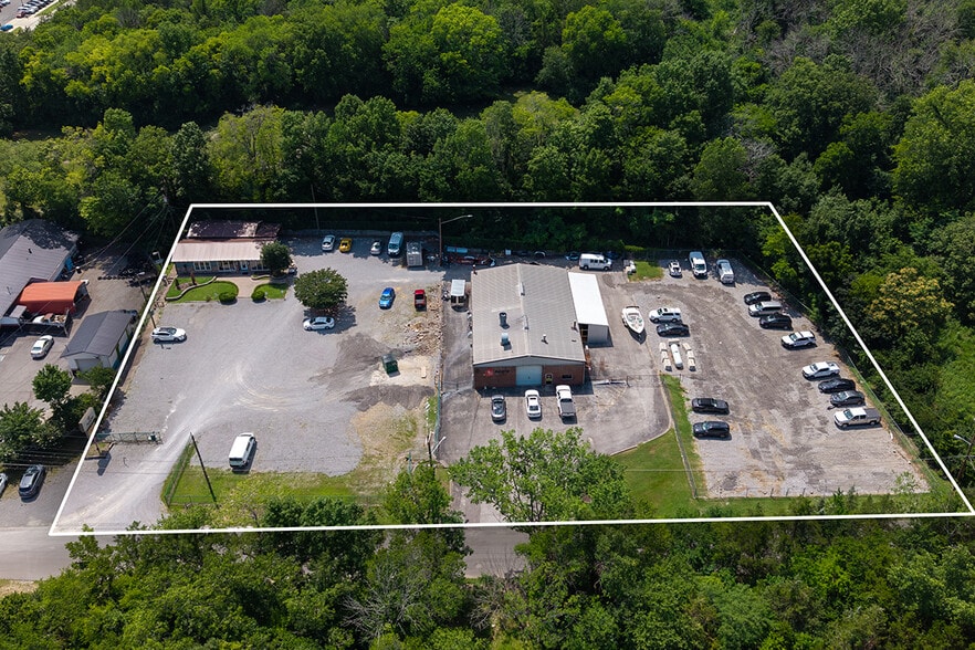103-107 Mallard Dr, Hendersonville, TN for sale - Building Photo - Image 1 of 14
